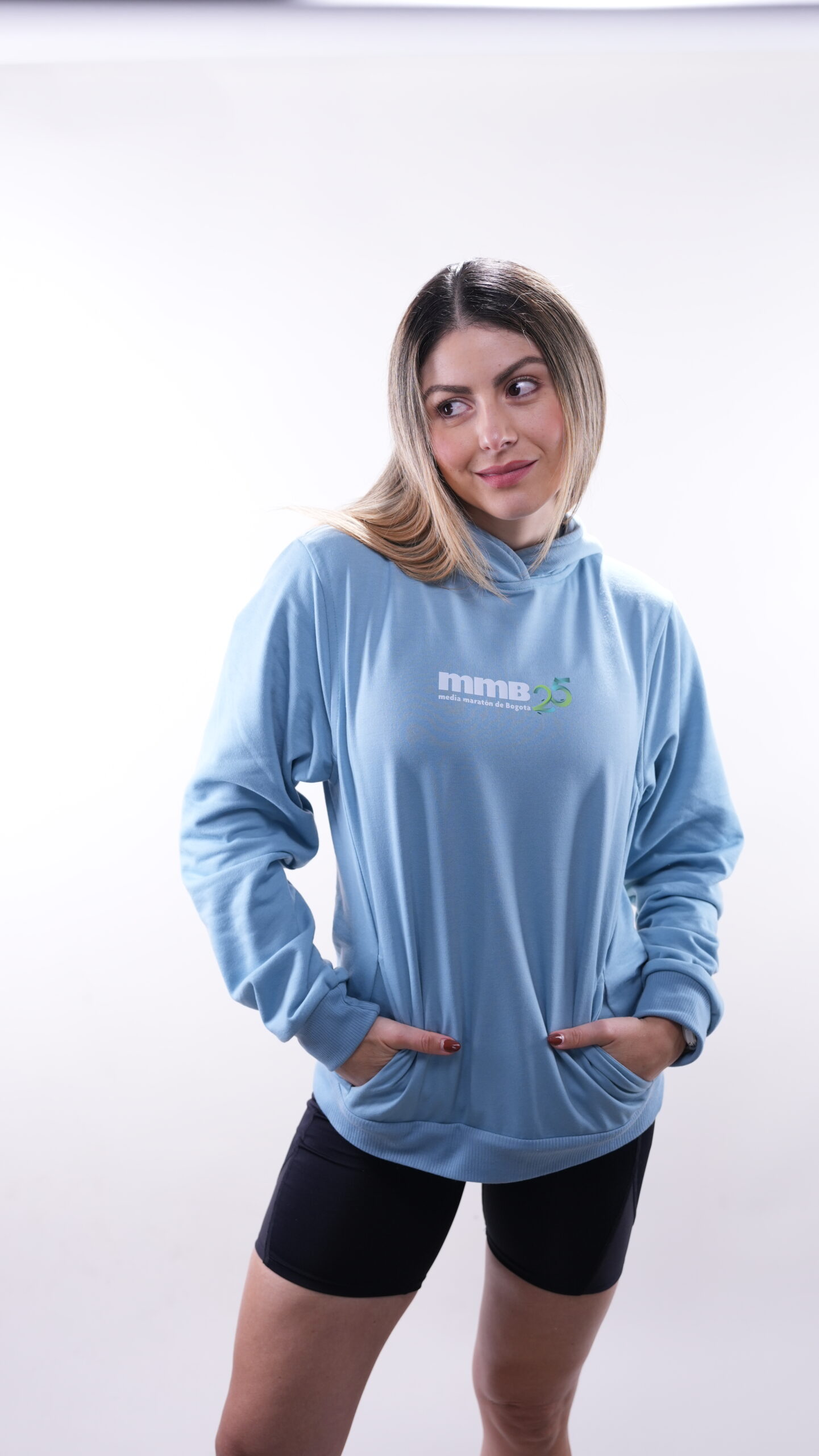 Hoodie Azúl 25 años