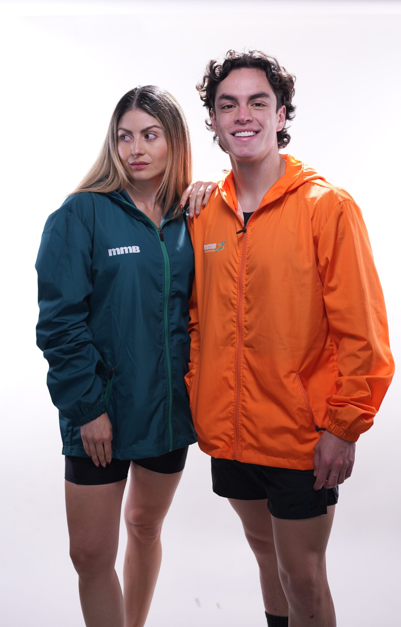 Rompevientos Naranja 2025